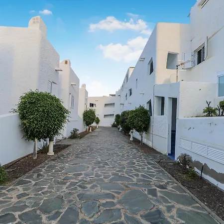 Cheerful House Puerto De Nieves Apartamento *